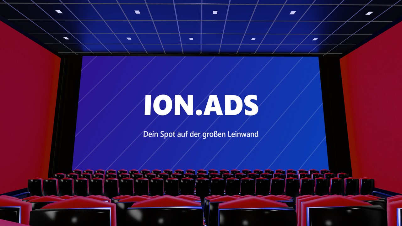 Kinosaal mit eigenem Spot auf der Leinwand